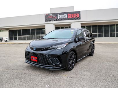 Used 2025 Toyota Sienna XSE w/ XSE Plus Package