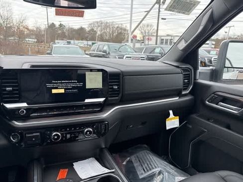 New 2026 GMC Sierra 2500 SLT w/ SLT Premium Package image 15