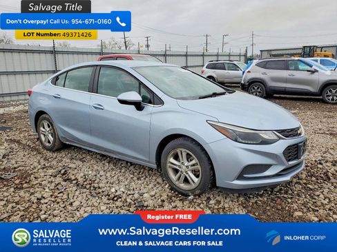 Used 2017 Chevrolet Cruze LT image 5
