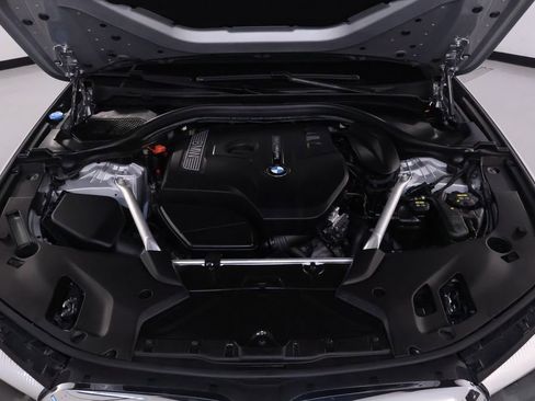 Used 2019 BMW 530i xDrive 530i xDrive w/ Convenience Package image 35