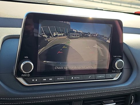 Certified 2023 Nissan Rogue SV image 18