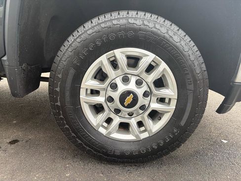 Used 2020 Chevrolet Silverado 2500 LT w/ Fleet Comfort Package image 17