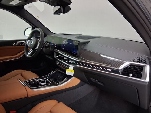 New 2026 BMW X5 M60i w/ Executive Package image 30