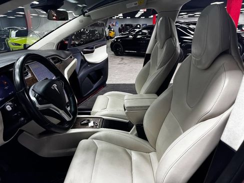 Used 2017 Tesla Model X 75D image 33