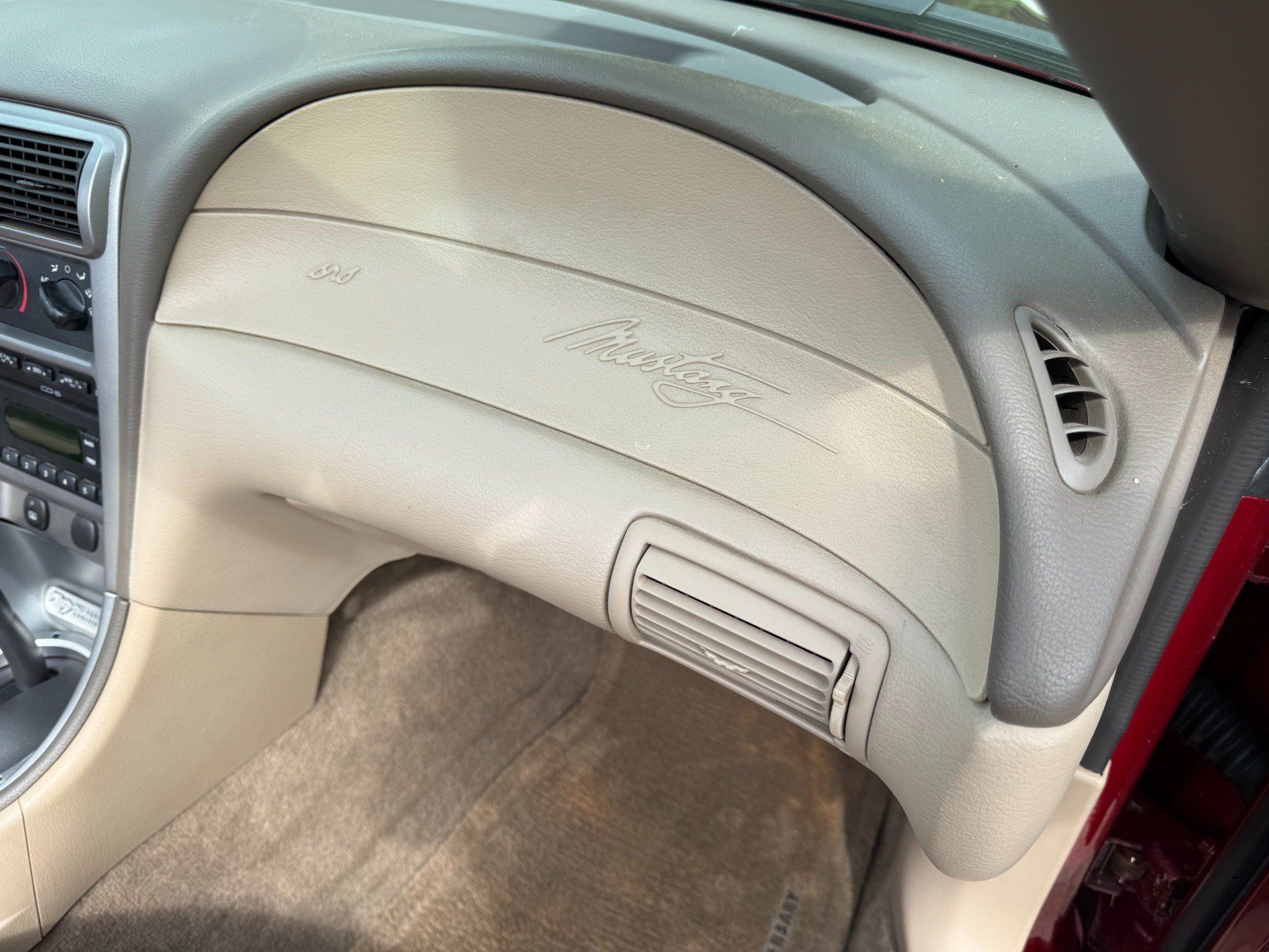 Used 2004 Ford Mustang GT RWD image 28