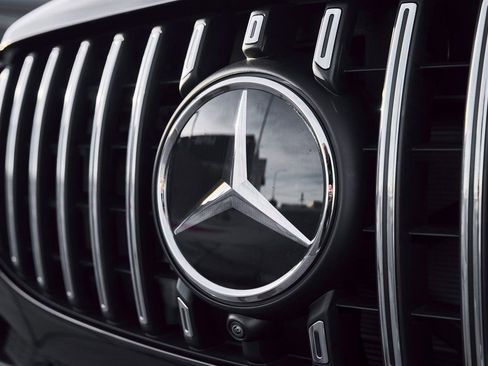 Used 2025 Mercedes-Benz GLS 63 AMG 4MATIC image 8