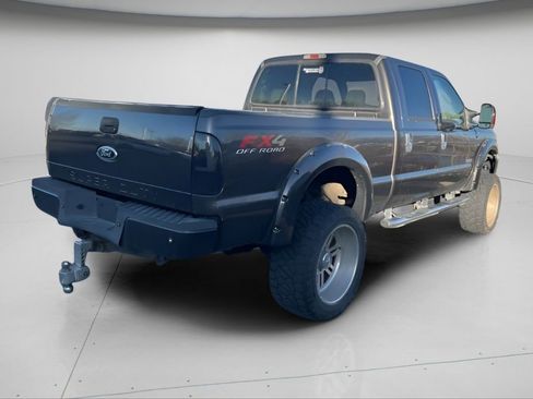 Used 2007 Ford F350 Lariat image 4