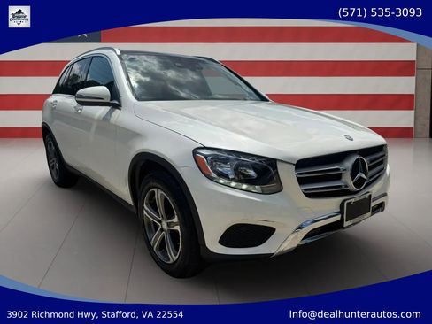 Used 2016 Mercedes-Benz GLC 300 4MATIC image 3