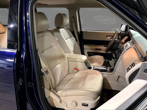 Used 2011 Ford Flex SEL w/ Rapid Spec Order Code FWD image 15