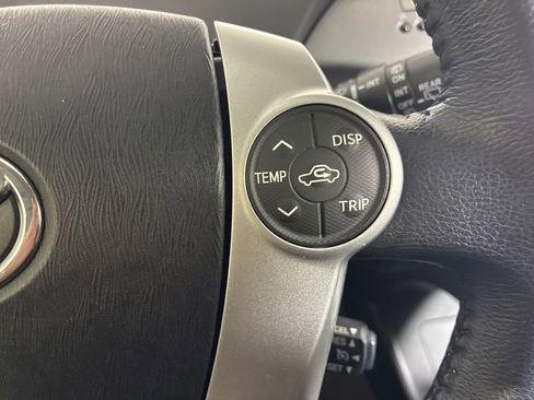 Used 2014 Toyota Prius Four image 16