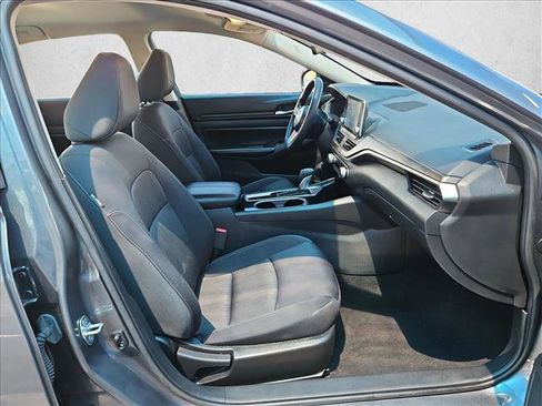 Used 2024 Nissan Altima 2.5 SV FWD image 20
