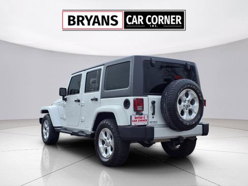 Used 2014 Jeep Wrangler Unlimited Sahara w/ Connectivity Group image 3