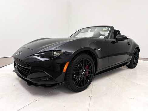 Used 2016 MAZDA MX-5 Miata Club w/ Brembo/BBS Package image 12