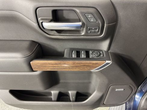 Used 2020 Chevrolet Silverado 1500 High Country w/ Technology Package image 25