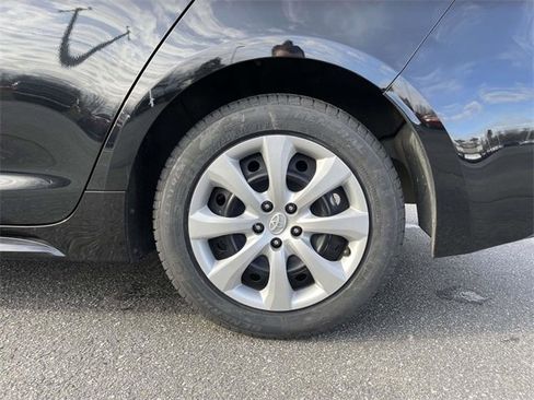 Used 2024 Toyota Corolla LE image 9