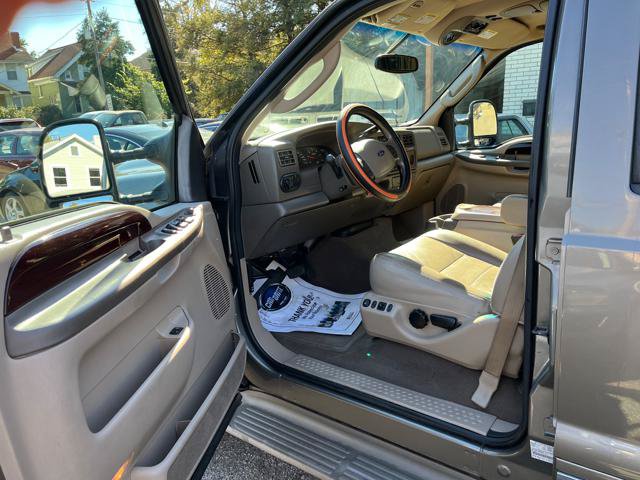 Used 2003 Ford Excursion Limited AWD/4WD image 8