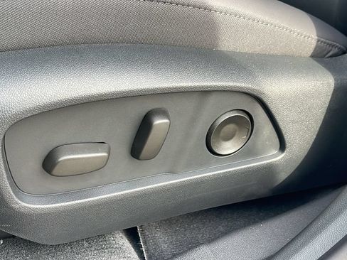New 2027 GMC Terrain Elevation w/ Elevation Premium Package FWD image 12