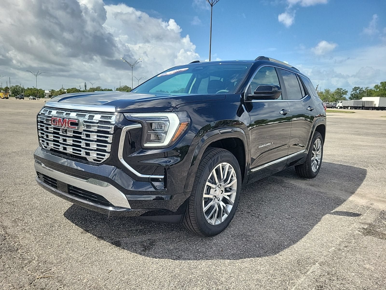New 2026 GMC Terrain Denali AWD/4WD image 2