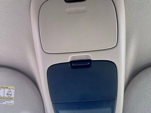 Used 2007 Ford Explorer Sport Trac Limited image 15