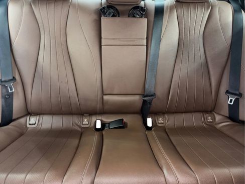 Used 2017 Mercedes-Benz E 300 image 20