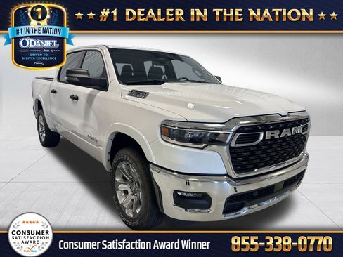 Used 2025 RAM 1500 Big Horn AWD/4WD image 1