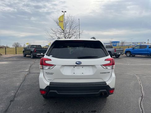 Used 2022 Subaru Forester Premium w/ Popular Package #1 image 6