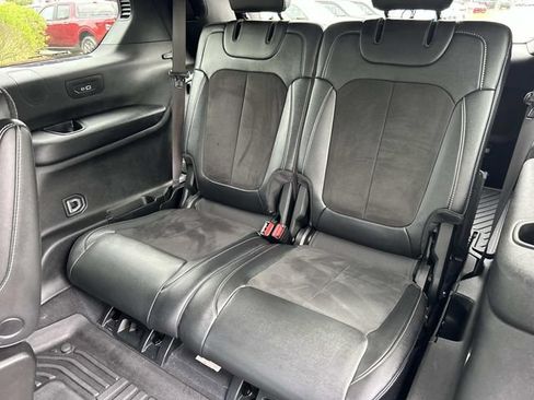 Used 2023 Jeep Grand Cherokee L Laredo AWD/4WD image 22