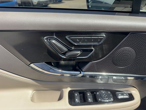 Used 2024 Lincoln Corsair FWD image 10