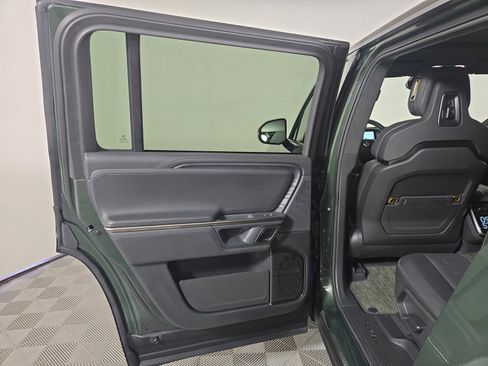 Used 2023 Rivian R1S Adventure image 17