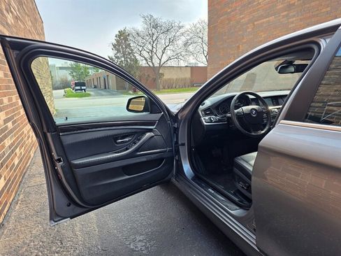 Used 2012 BMW 535i xDrive Sedan AWD/4WD image 17