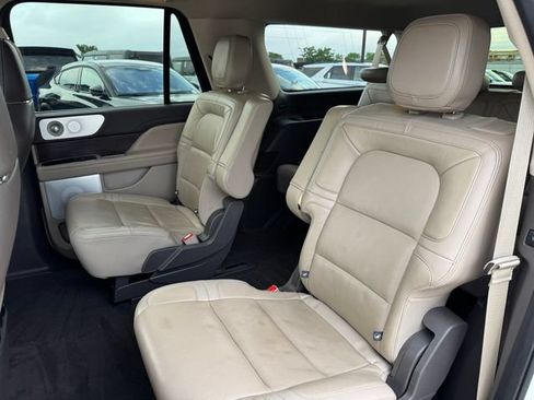 Used 2023 Lincoln Navigator L Reserve AWD/4WD image 16