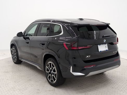 Used 2025 BMW X1 xDrive28i w/ Premium Package AWD/4WD image 3