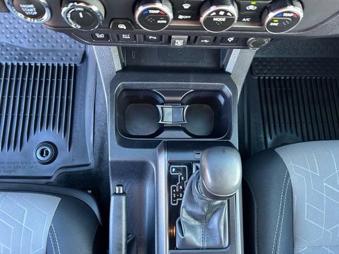 Used 2023 Toyota Tacoma TRD Off-Road w/ Technology Package image 21