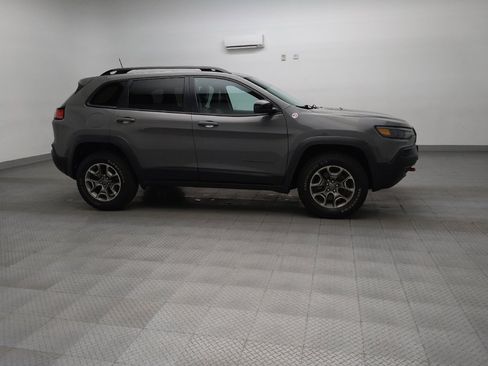 Used 2022 Jeep Cherokee Trailhawk w/ Premium Leather Package AWD/4WD image 11