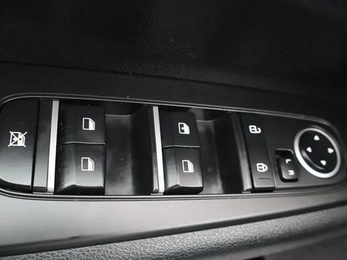 Used 2023 Kia Forte LXS FWD image 20