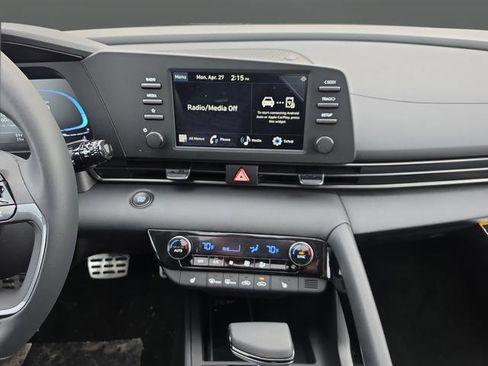 New 2026 Hyundai Elantra SEL Sport Premium FWD image 11