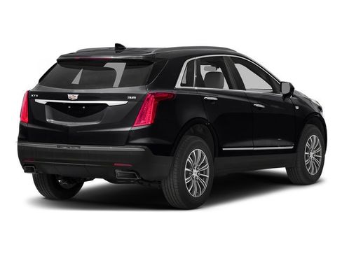 Used 2018 Cadillac XT5 Premium Luxury AWD/4WD image 2