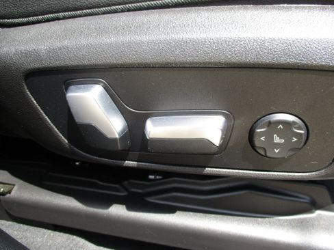 Used 2024 BMW X3 xDrive30i AWD/4WD image 41