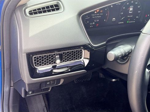 Used 2024 Honda Civic Touring image 10