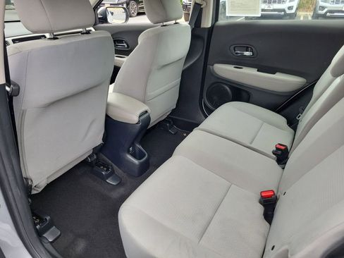 Used 2020 Honda HR-V LX image 14