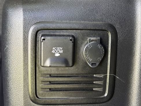 Used 2024 Toyota 4Runner TRD Off-Road Premium w/ Moonroof Package AWD/4WD image 36