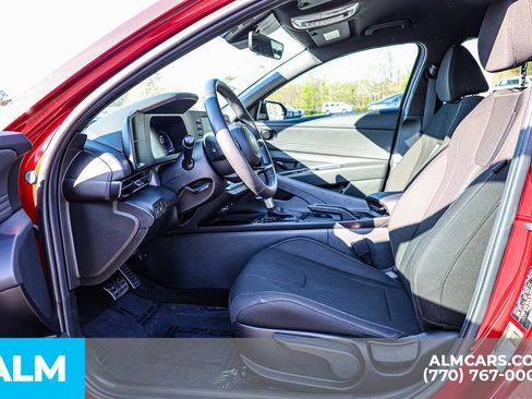 Used 2025 Hyundai Elantra Sport FWD image 19