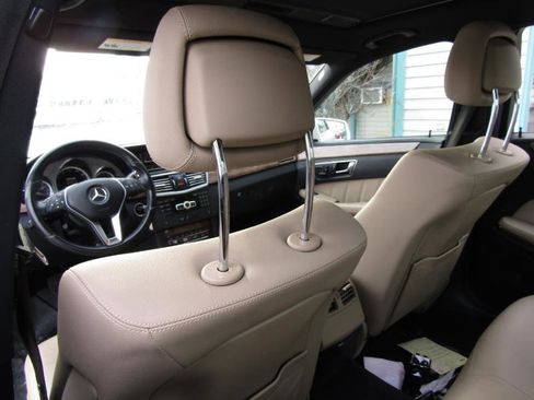 Used 2012 Mercedes-Benz E 350 E350 4MATIC Sedan w/ Premium 1 Pkg image 15