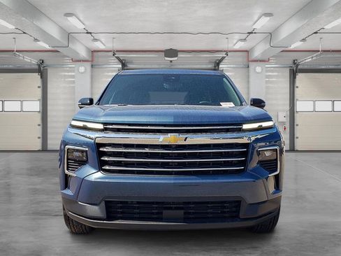 New 2026 Chevrolet Traverse LT w/ Driver Confidence Package image 2