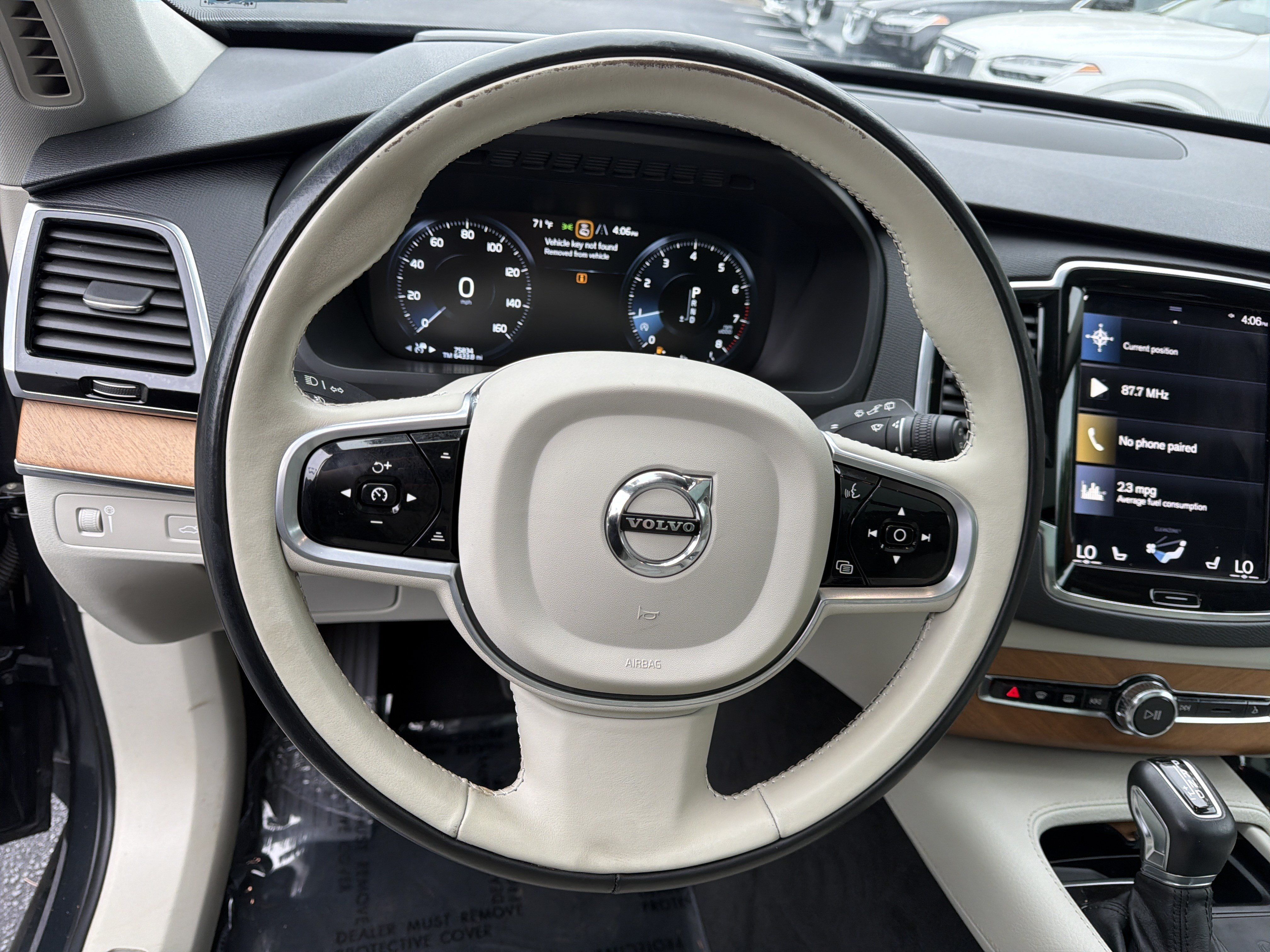 Used 2022 Volvo XC90 T5 Momentum w/ Advanced Package FWD image 18