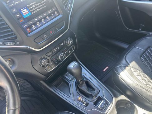 Used 2021 Jeep Cherokee Latitude Lux 80th Anniv w/ Quick Order Package 26U 80TH image 17