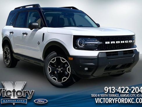 New 2026 Ford Bronco Sport Outer Banks AWD/4WD image 1