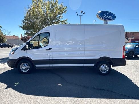 Used 2022 Ford Transit 250 Medium Roof AWD image 6
