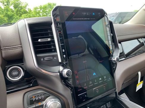 New 2026 RAM 1500 Laramie AWD/4WD image 18