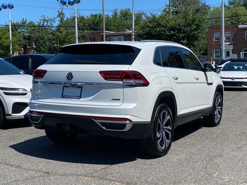 Certified 2023 Volkswagen Atlas Cross Sport SEL AWD/4WD image 3